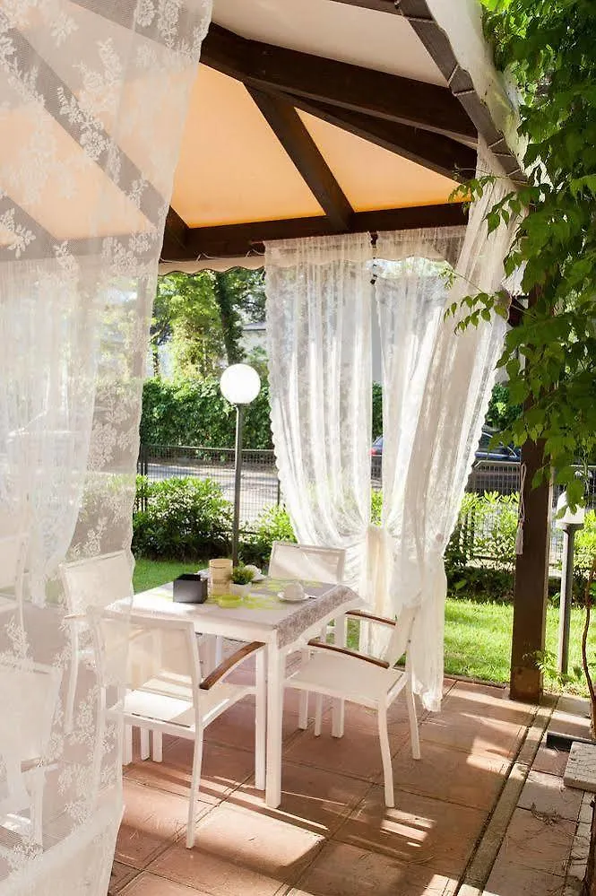 B&B Isabella Μιλάνο Μαριτίμα 3*,  Ιταλία